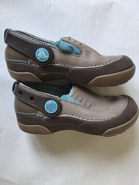 Kids Slip-On Clog Crocs Sneakers in Brown and Teal